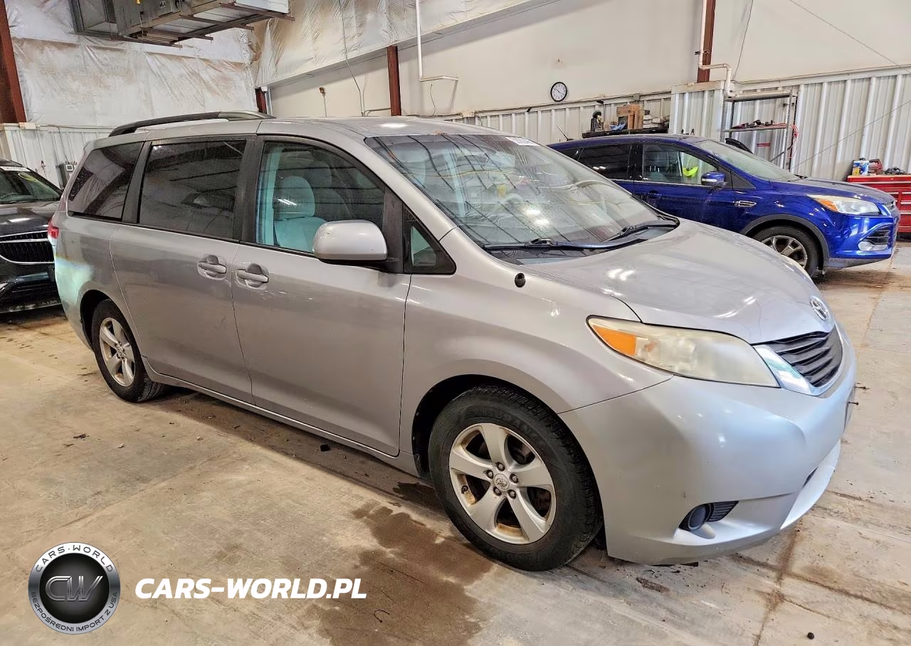 2011 Toyota Sienna Le VIN:5TDKK3DC9BS036200 - 4