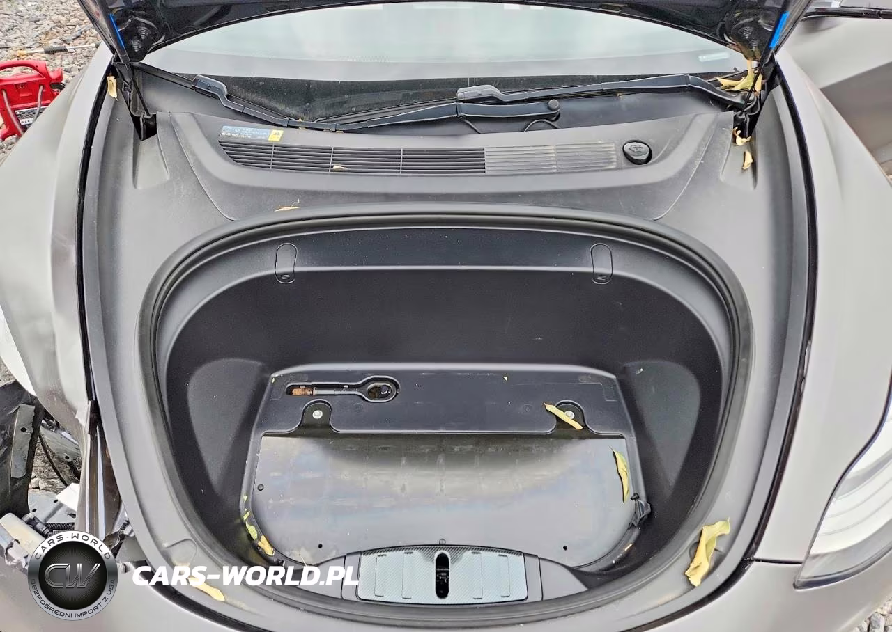 2018 Tesla Model 3 VIN:5YJ3E1EB2JF079236 - 11
