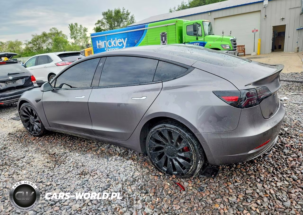 2018 Tesla Model 3 VIN:5YJ3E1EB2JF079236 - 2