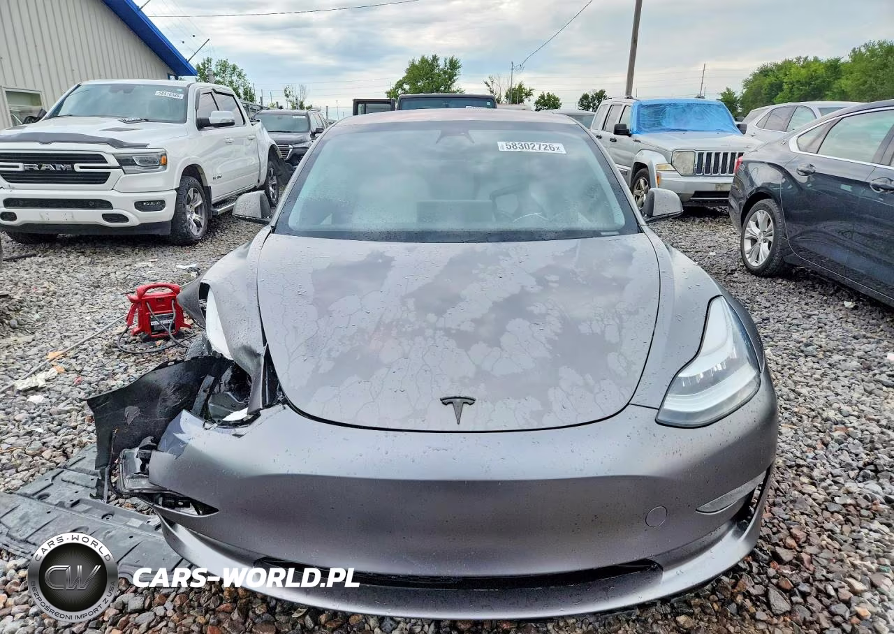 2018 Tesla Model 3 VIN:5YJ3E1EB2JF079236 - 5