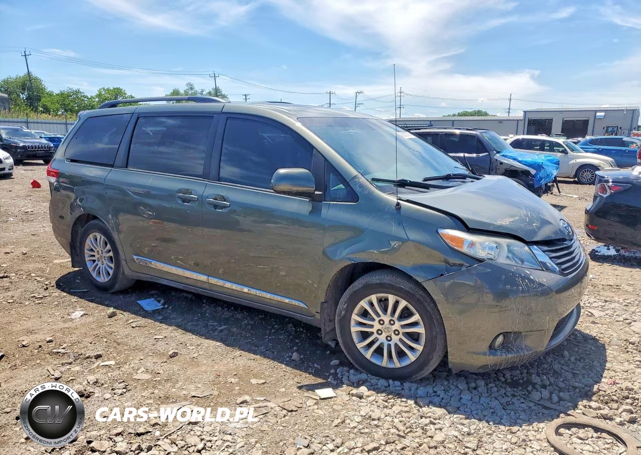 2011 Toyota Sienna Xle 8-Passenger VIN:5TDYK3DC7BS129632 - 4