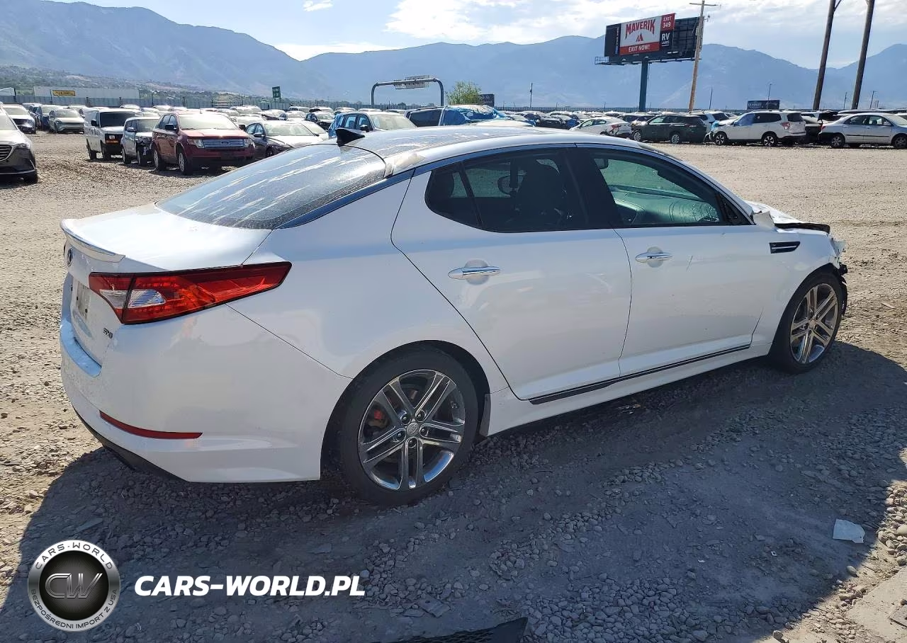 2013 Kia Optima VIN:5XXGR4A69DG217758 - 3