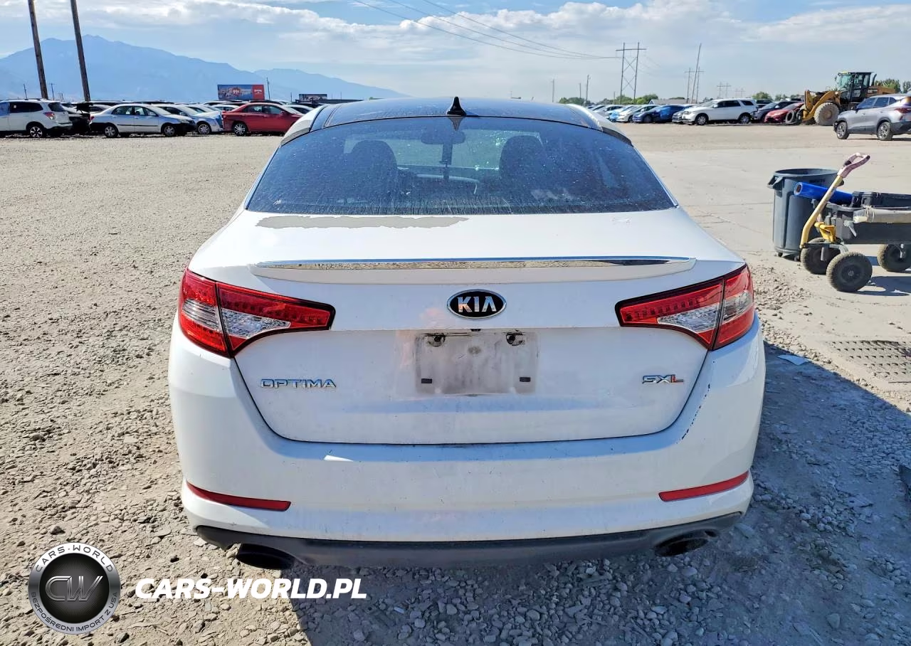 2013 Kia Optima VIN:5XXGR4A69DG217758 - 6