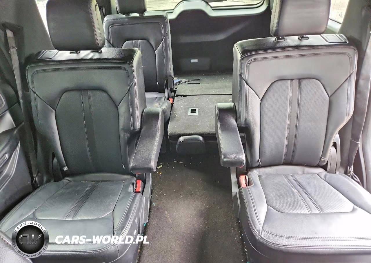 2020 Ford Expedition Limited VIN:1FMJU2AT0LEA66080 - 10