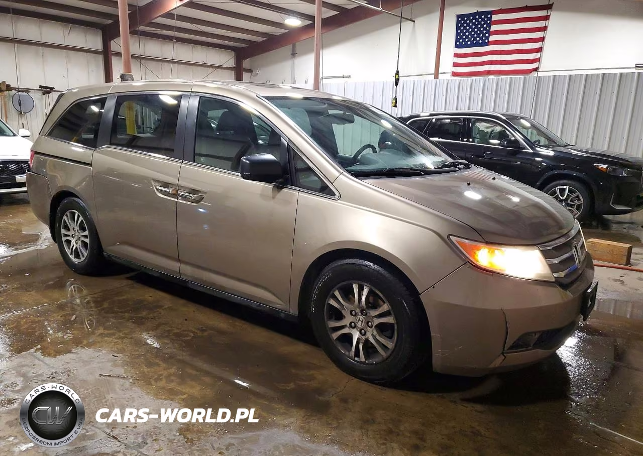 2011 Honda Odyssey Exl VIN:5FNRL5H63BB031798 - 4