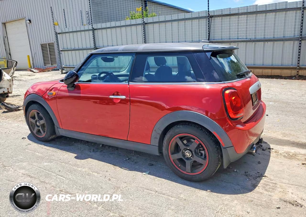 2015 Mini Cooper VIN:WMWXM5C56FT942677 - 2