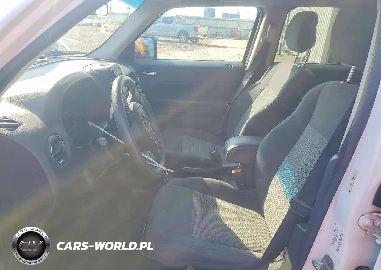 2011 Jeep Patriot Sport VIN:1J4NT1GAXBD263510 - 7