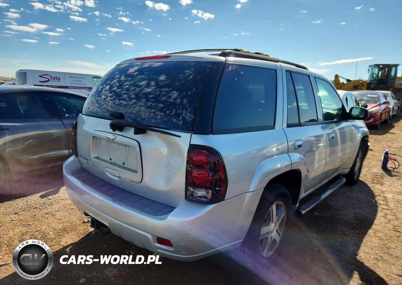 2007 Chevrolet Trailblazer Ls VIN:1GNDT13S272155716 - 3