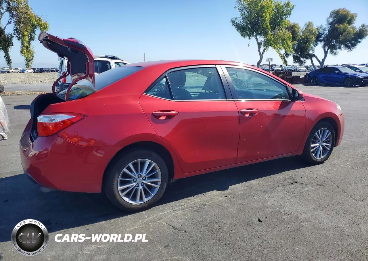 2015 Toyota Corolla Le Plus VIN:2T1BURHE2FC387778 - 3