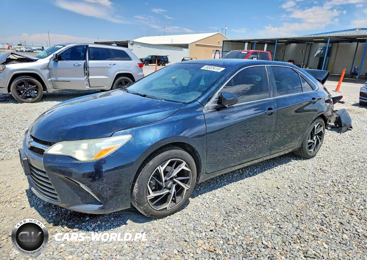 2016 Toyota Camry Hybrid Le