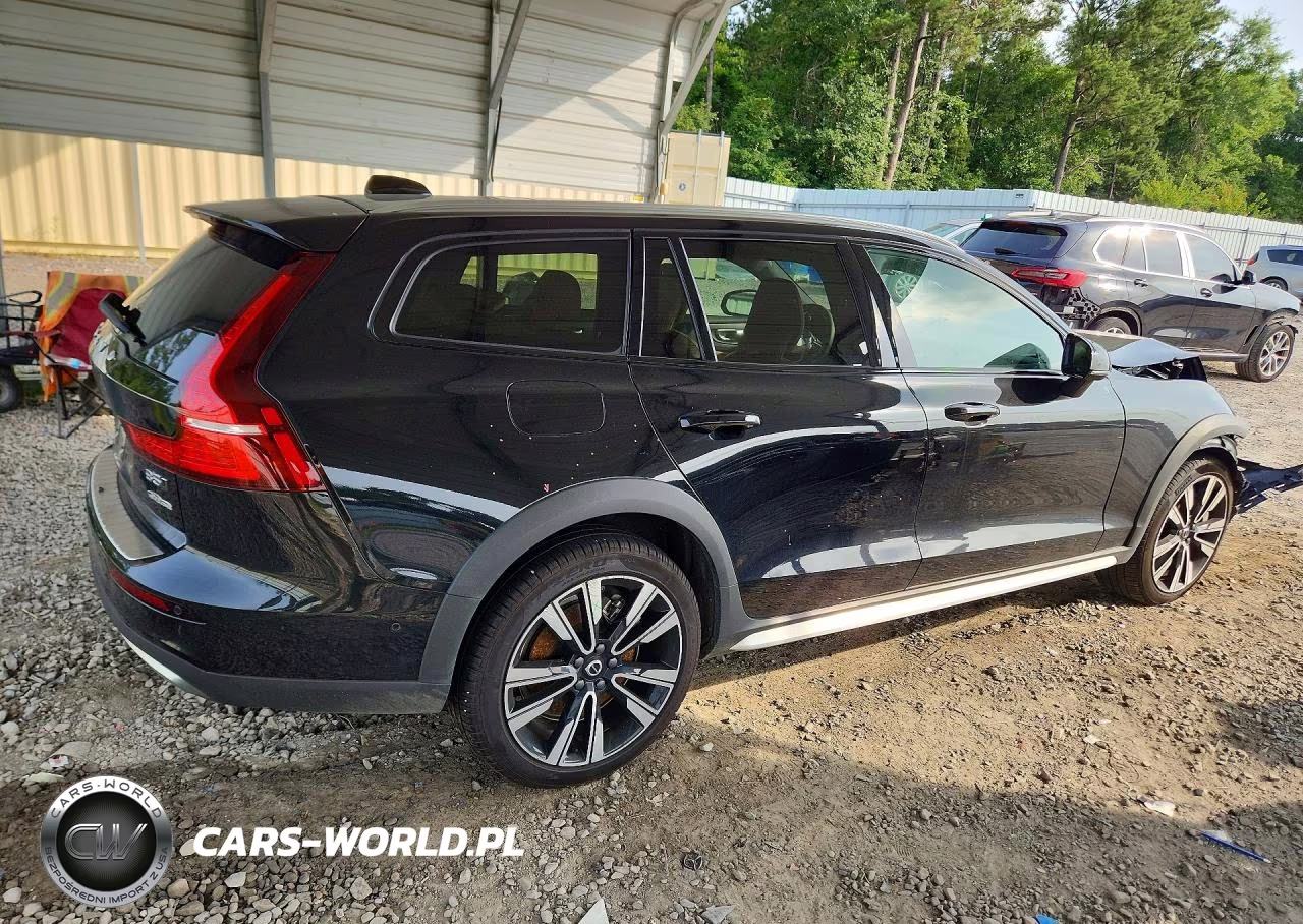 2026 Volvo V60 Cross Country Ultra VIN:YV4L12WL1T2171594 - 3