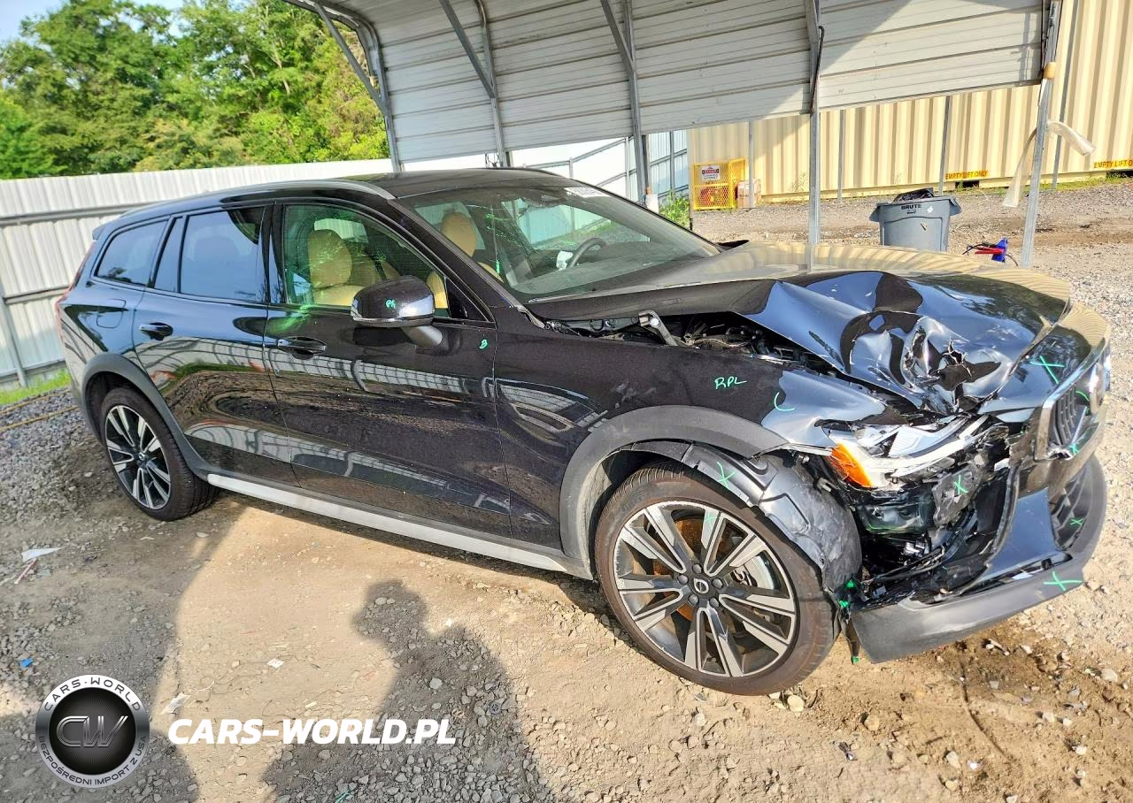 2026 Volvo V60 Cross Country Ultra VIN:YV4L12WL1T2171594 - 4