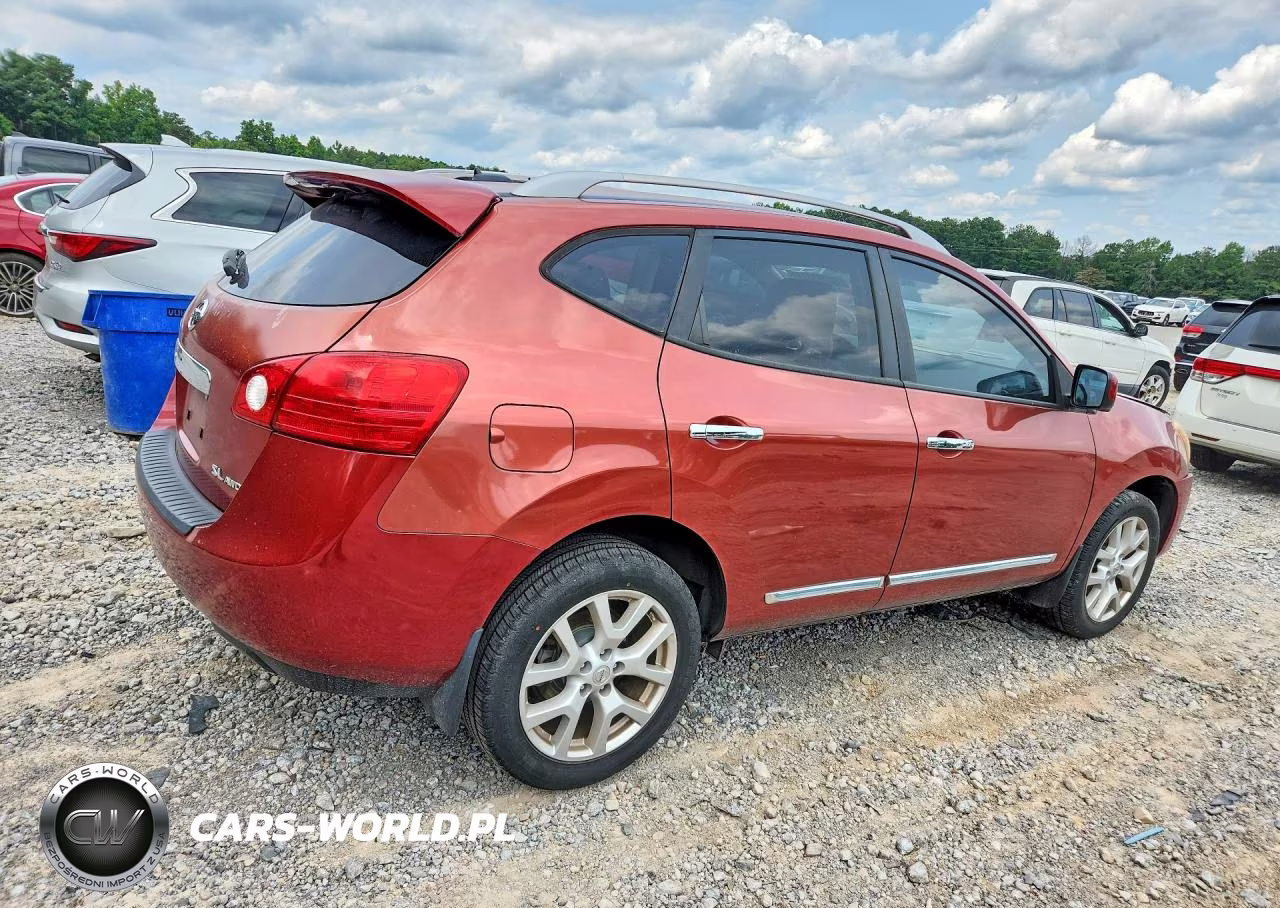 2013 Nissan Rogue S VIN:JN8AS5MV2DW106698 - 3