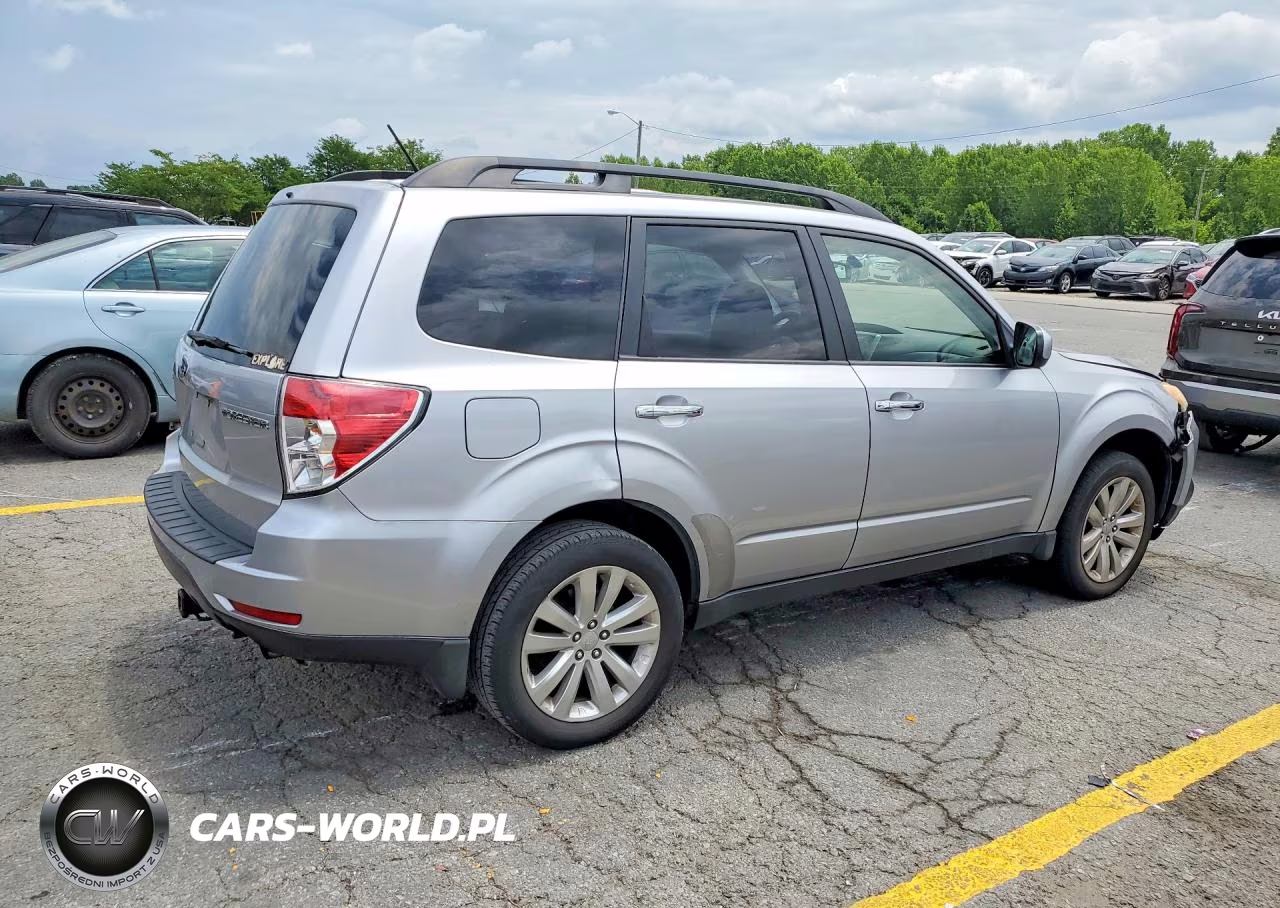 2012 Subaru Forester 2.5X Premium VIN:JF2SHBDC4CH433460 - 3
