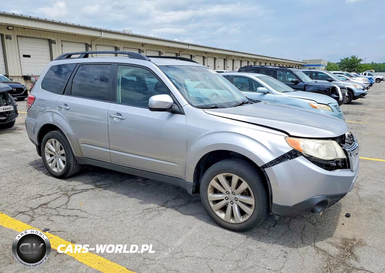 2012 Subaru Forester 2.5X Premium VIN:JF2SHBDC4CH433460 - 4
