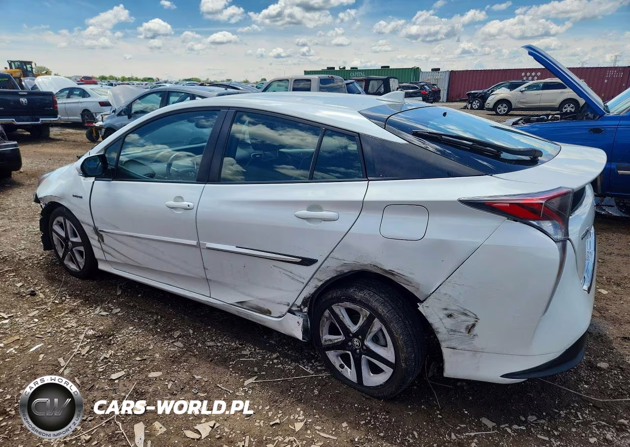 2016 Toyota Prius Four Touring VIN:JTDKARFU4G3016053 - 2