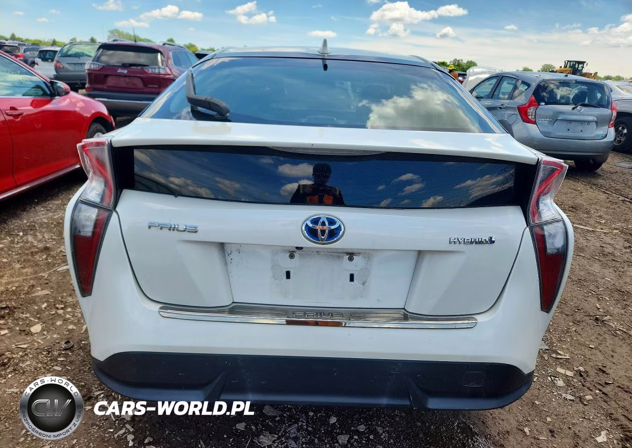 2016 Toyota Prius Four Touring VIN:JTDKARFU4G3016053 - 6