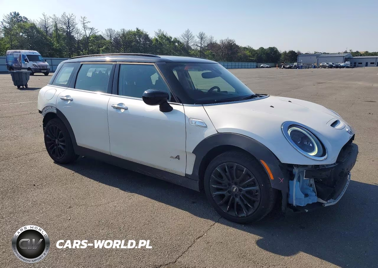 2023 Mini Cooper S Clubman All4 VIN:WMWXJ1C05P2T87895 - 4