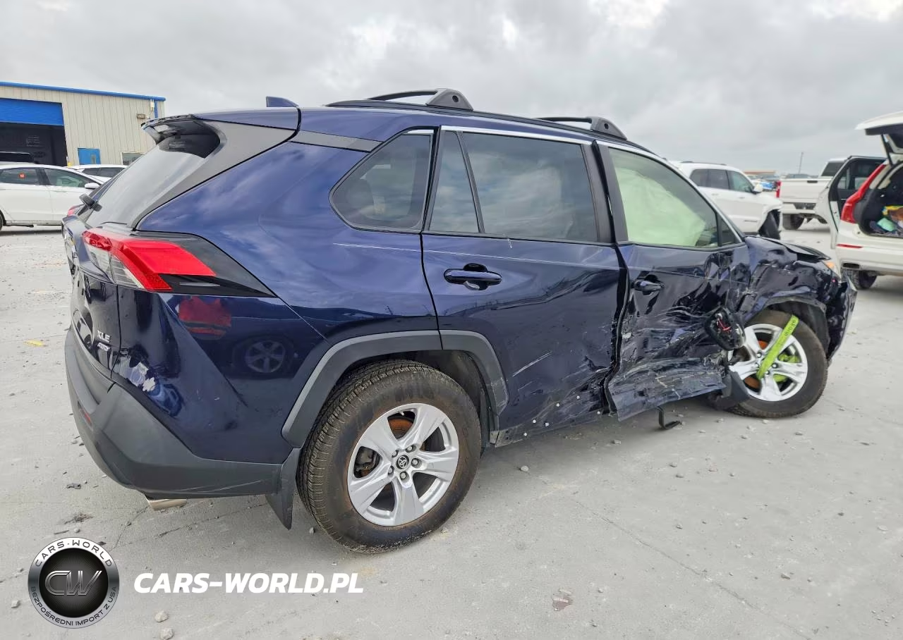 2019 Toyota Rav4 Xle VIN:JTMP1RFV3KD514150 - 3