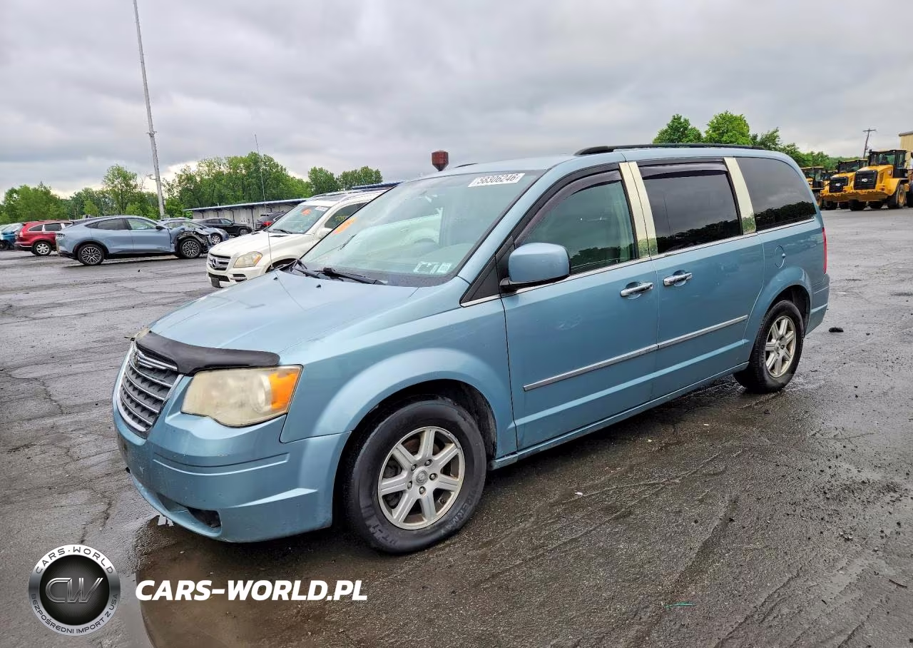 2010 Chrysler Town & Country Touring