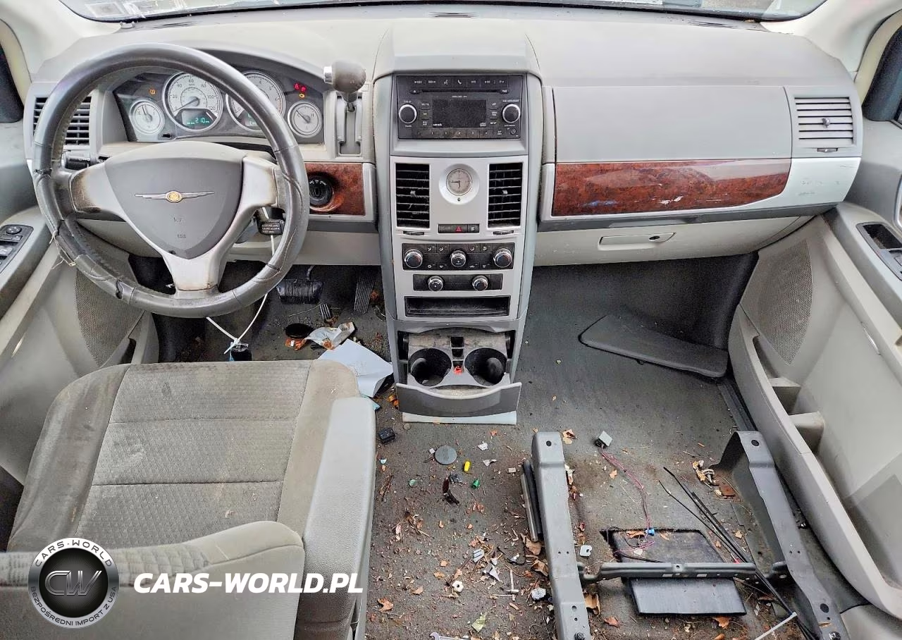2010 Chrysler Town & Country Touring VIN:2A4RR5D12AR347764 - 8
