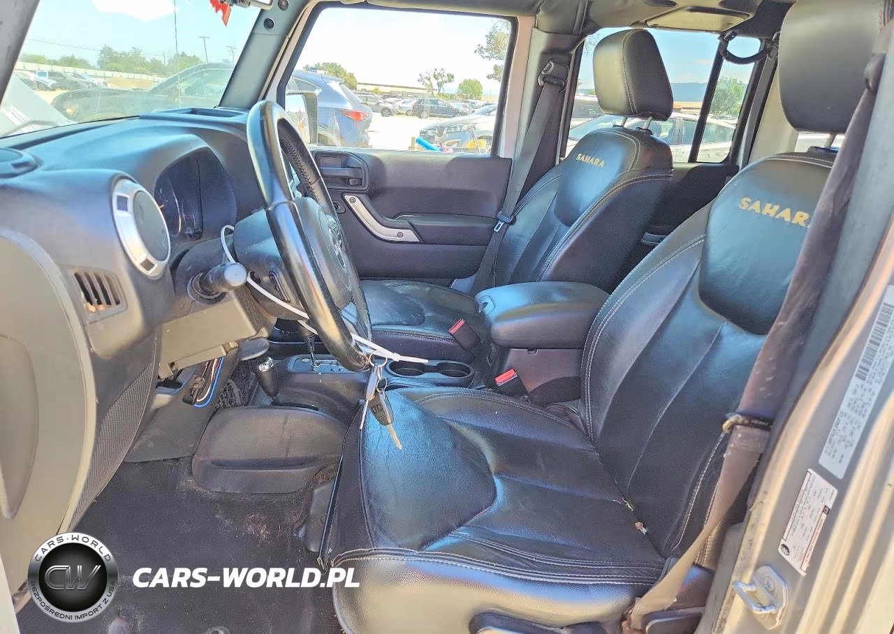 2015 Jeep Wrangler Unlimited Sahara VIN:1C4BJWEG3FL578616 - 7