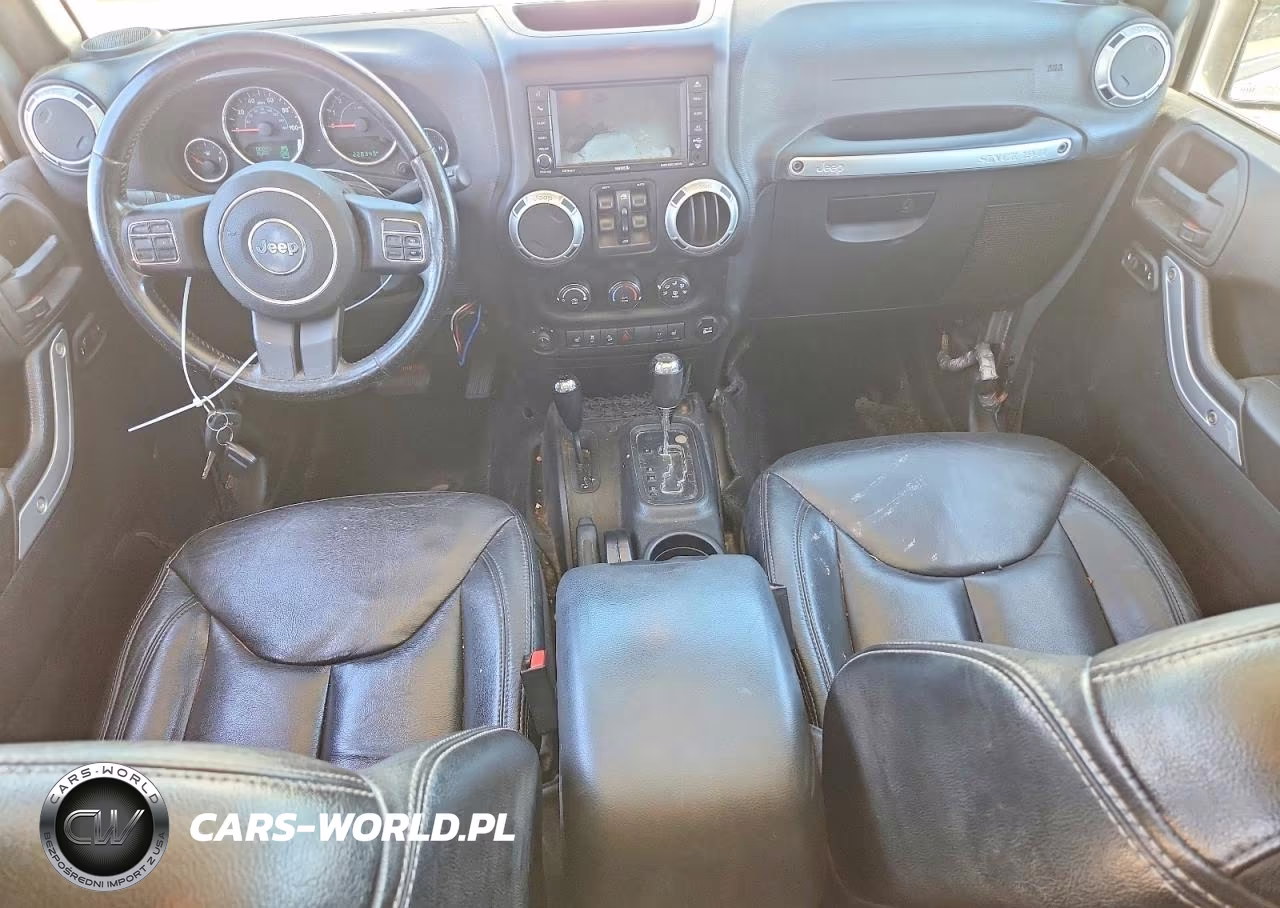 2015 Jeep Wrangler Unlimited Sahara VIN:1C4BJWEG3FL578616 - 8