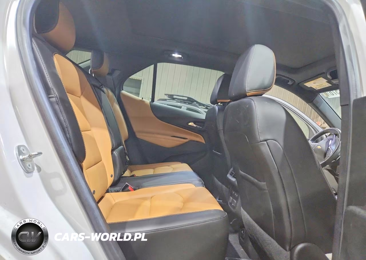 2018 Chevrolet Equinox Premier VIN:2GNAXWEX2J6345992 - 11