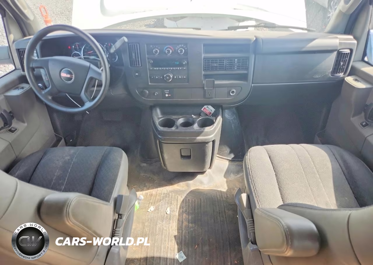 2019 GMC Savana G2500 VIN:1GTW7AFG8K1237851 - 8