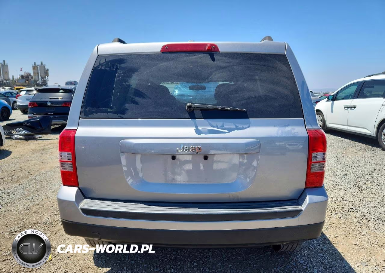 2016 Jeep Patriot Sport VIN:1C4NJPBA8GD526462 - 6