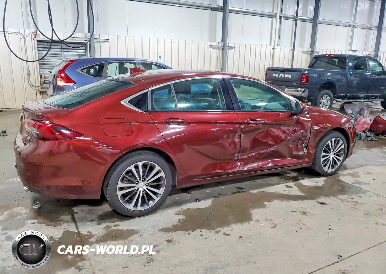 2018 Buick Regal Essence VIN:W04GR6SX1J1103872 - 3
