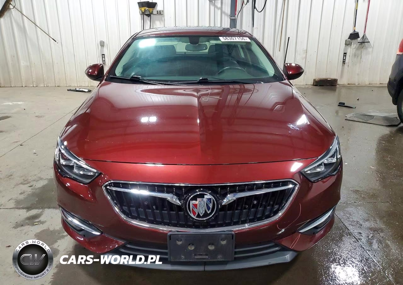 2018 Buick Regal Essence VIN:W04GR6SX1J1103872 - 5