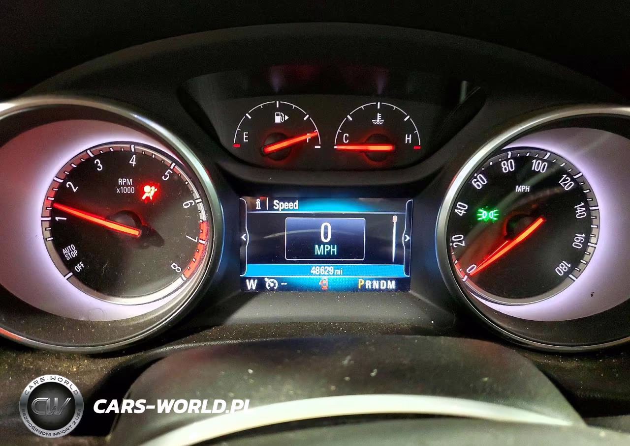 2018 Buick Regal Essence VIN:W04GR6SX1J1103872 - 9