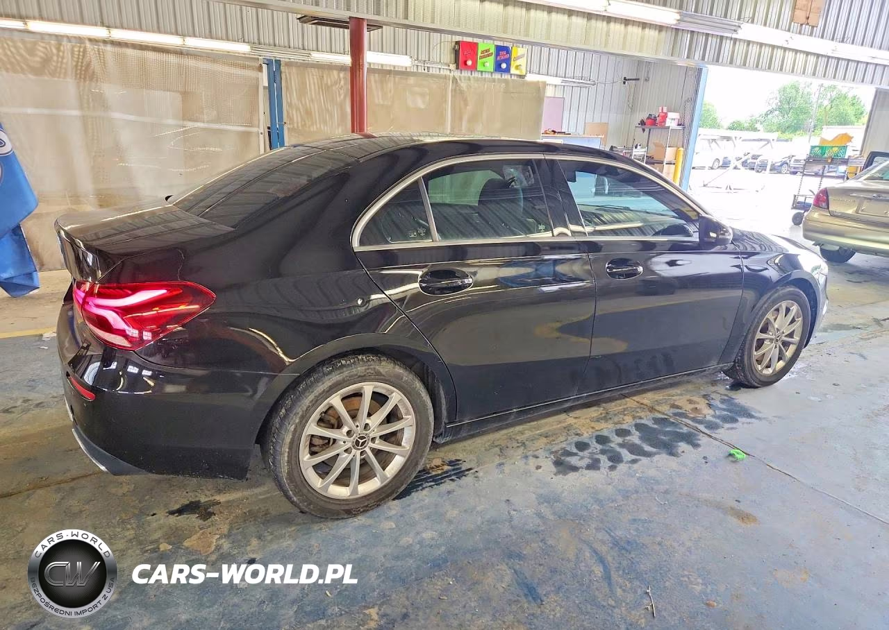 2020 Mercedes-Benz A 220 VIN:W1K3G4EB2LW043613 - 3