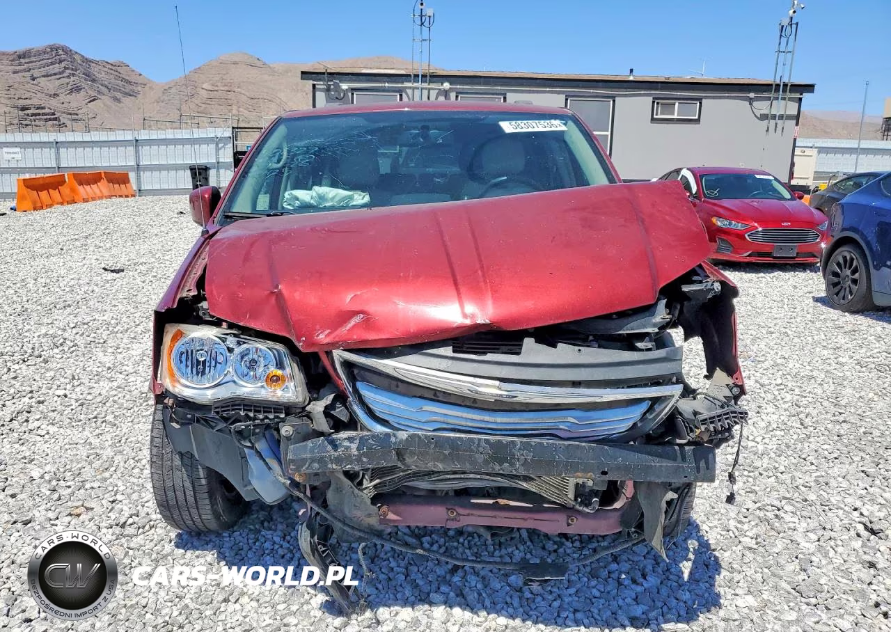 2013 Chrysler Town & Country Touring VIN:2C4RC1BG8DR509666 - 5