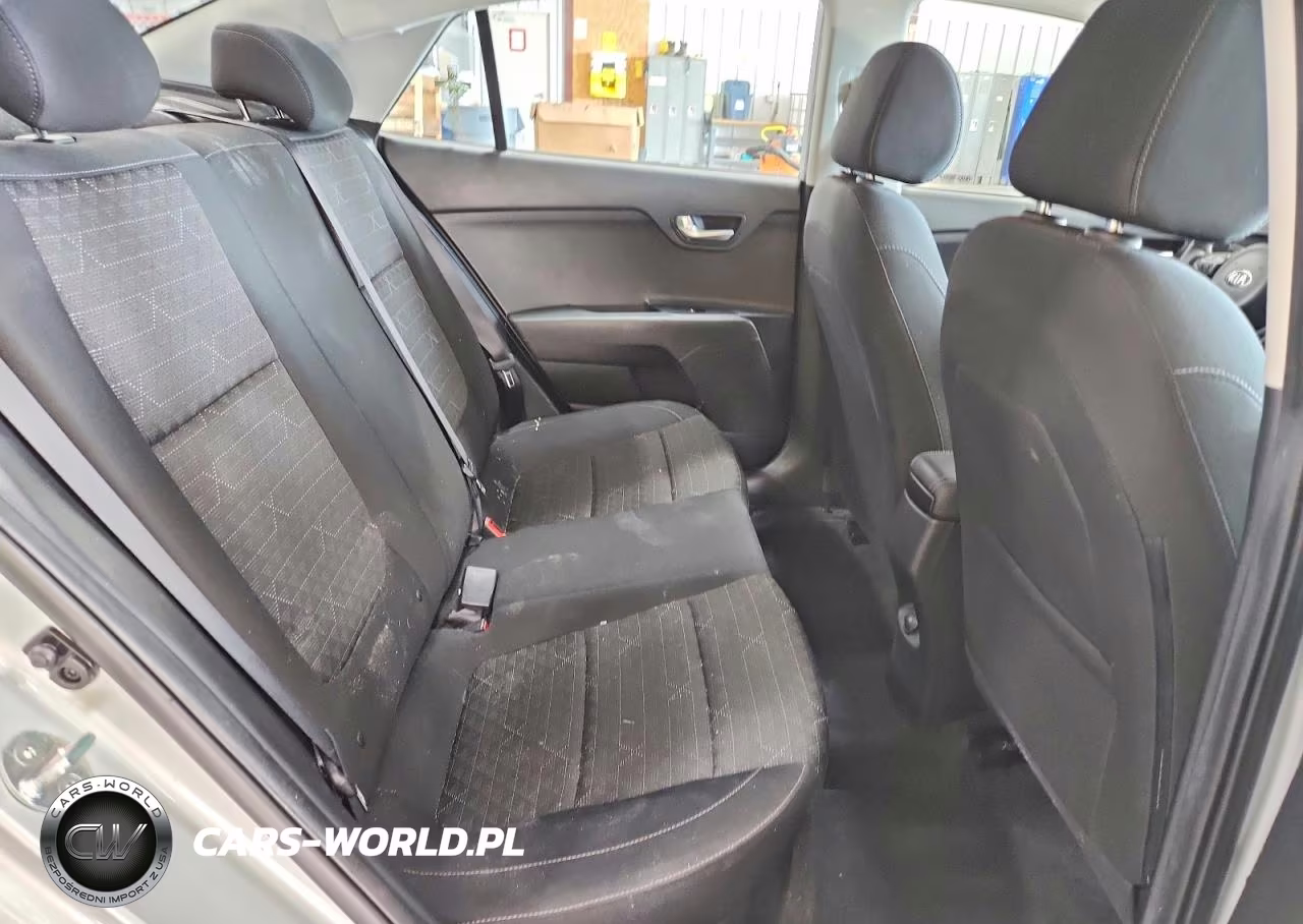 2020 Kia Rio S VIN:3KPA24AD8LE356392 - 10