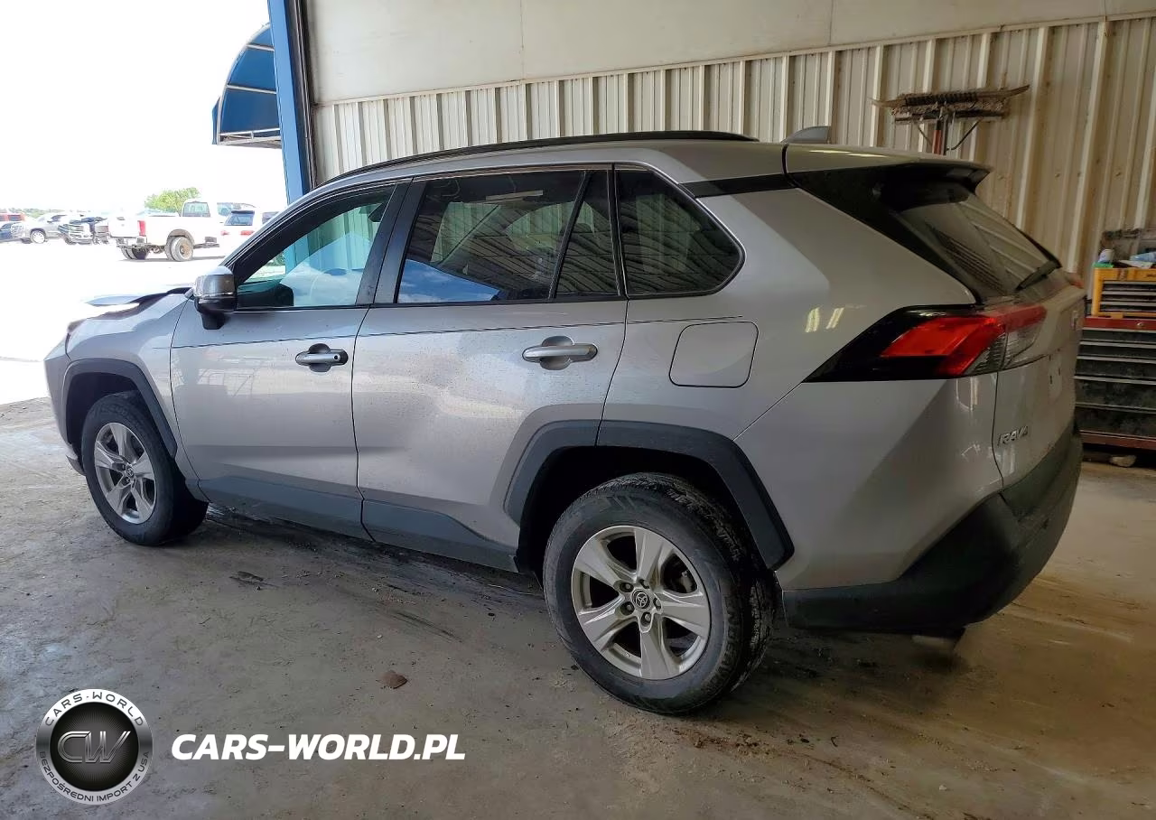 2021 Toyota Rav4 Xle VIN:2T3W1RFV9MC168947 - 2