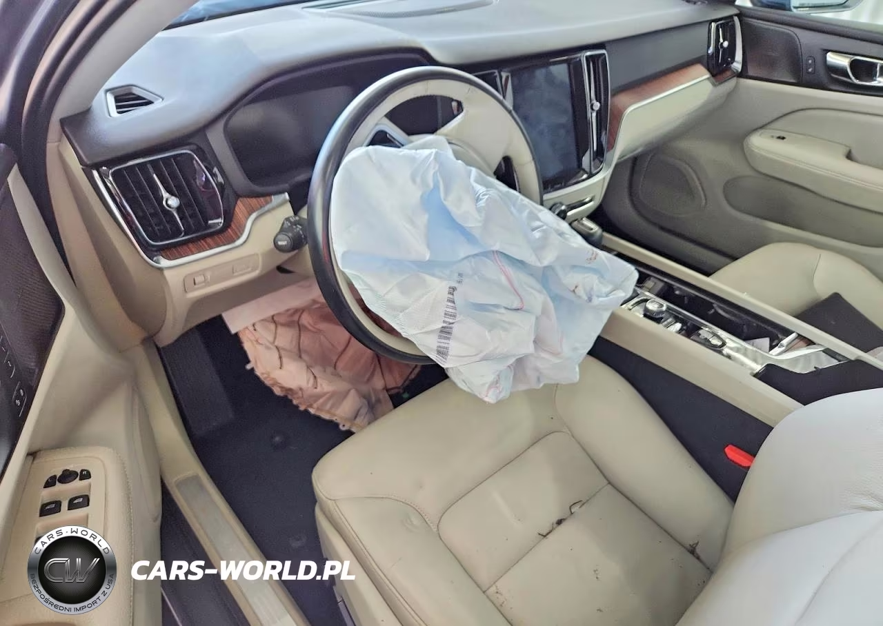 2019 Volvo S60 T6 Momentum VIN:7JRA22TK6KG016562 - 8