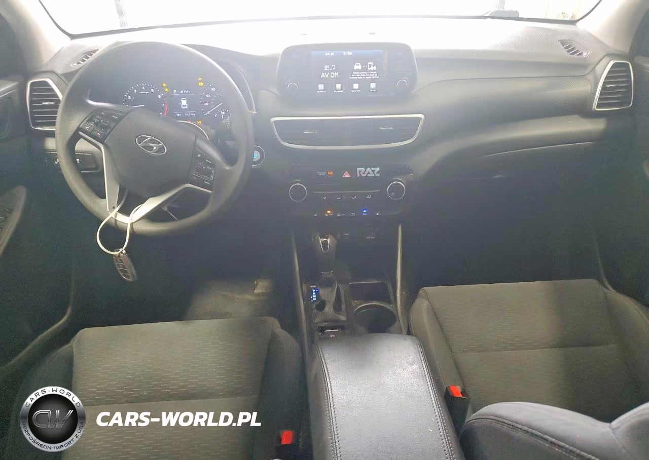 2019 Hyundai Tucson Value VIN:KM8J33A44KU000704 - 8