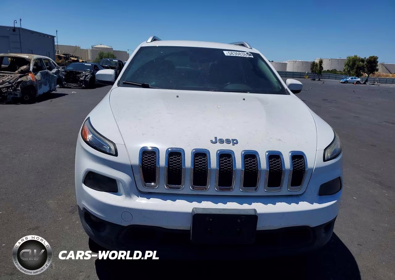 2015 Jeep Cherokee Latitude VIN:1C4PJMCS4FW600137 - 5