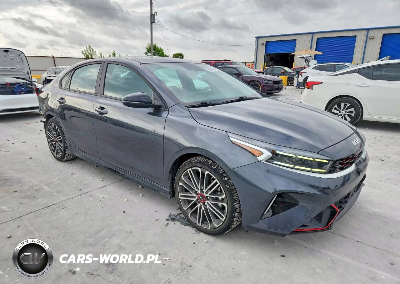 2023 Kia Forte Gt VIN:3KPF44AC3PE517020 - 4