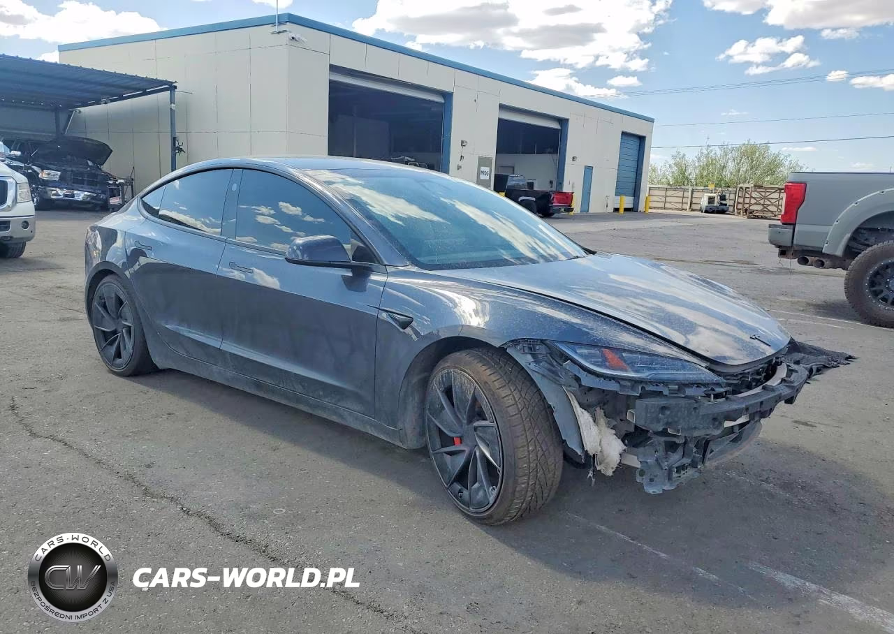 2024 Tesla Model 3 VIN:5YJ3E1ET6RF856540 - 4