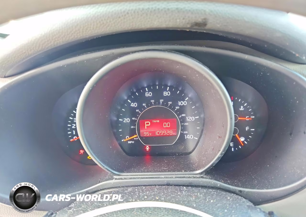 2015 Kia Soul Base VIN:KNDJN2A22F7185864 - 9