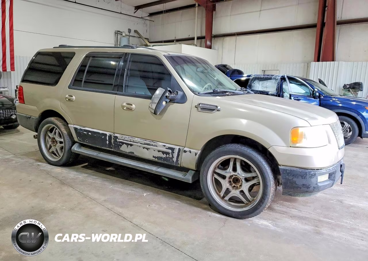 2004 Ford Expedition Xlt VIN:1FMRU15WX4LA67106 - 4