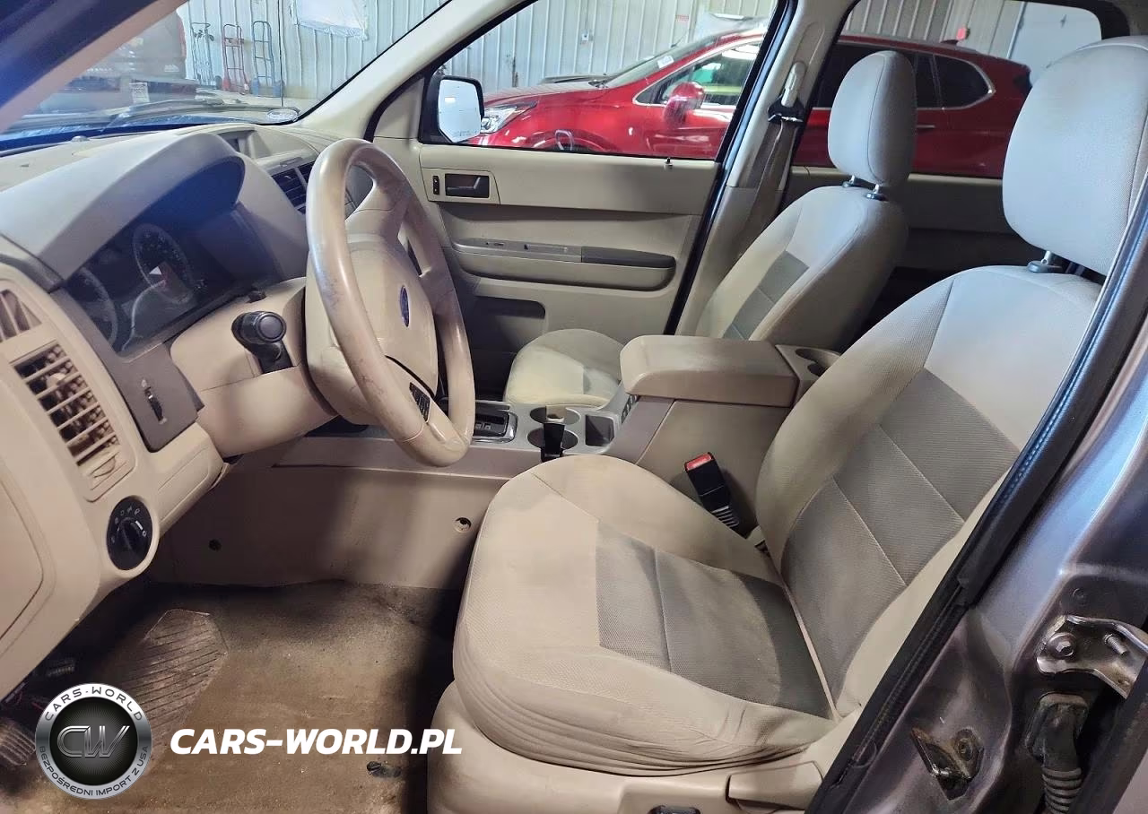 2008 Ford Escape Xlt VIN:1FMCU931X8KE19835 - 7