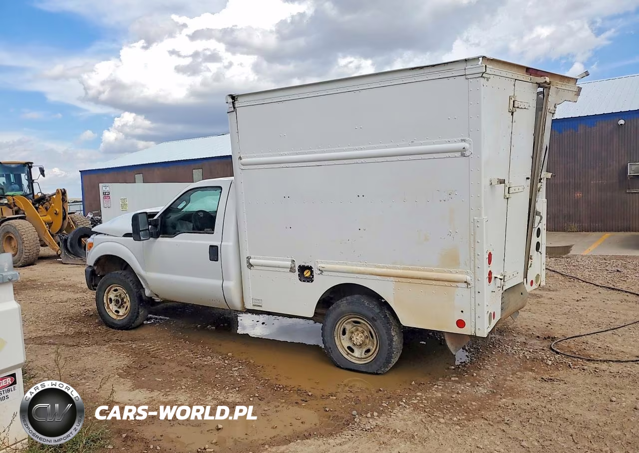 2015 Ford F250 Super Duty Box Truck VIN:1FDBF2B65FED21639 - 2