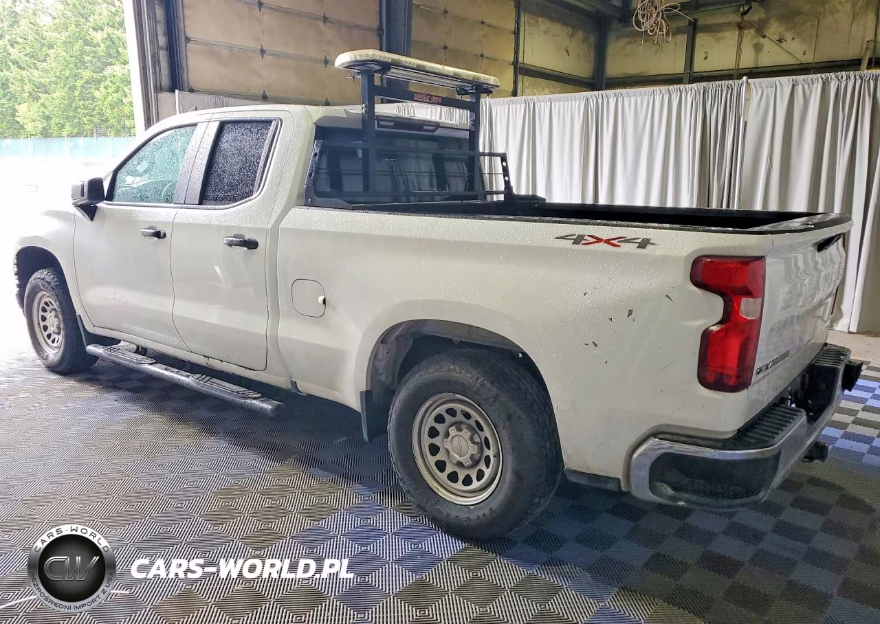 2020 Chevrolet Silverado K1500 VIN:1GCRYAEF6LZ261605 - 2