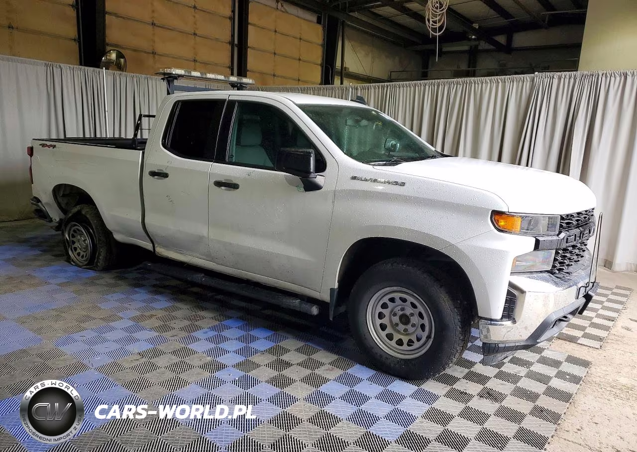 2020 Chevrolet Silverado K1500 VIN:1GCRYAEF6LZ261605 - 4