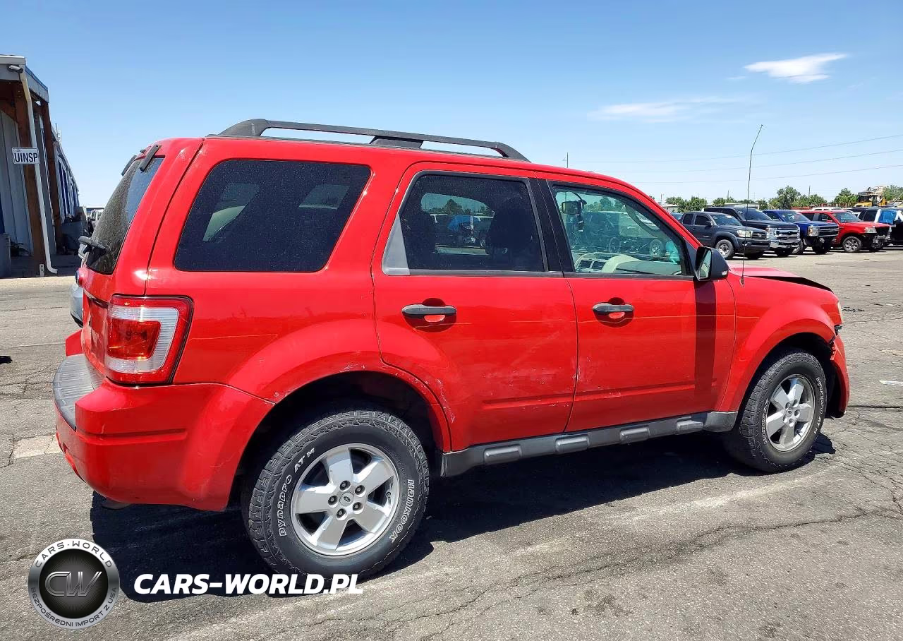 2009 Ford Escape Xlt VIN:1FMCU03729KA19687 - 3