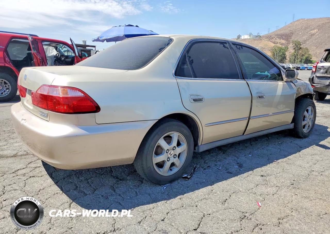 2000 Honda Accord Se VIN:JHMCG6690YC030738 - 3